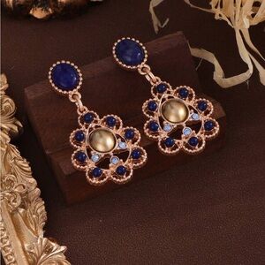 Vintage Floral Gemstone Drop Earrings NEW 🏷️